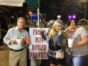 These folks love peanuts! (Courtesy: Henry Cales)