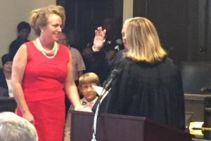 Duane Lewis being sworn in as next Berkeley Co. Sheriff (Coutesy: Jason Tighe/Twitter)
