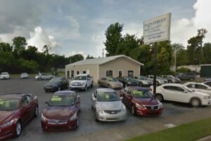 Pictured: Main Street Motors